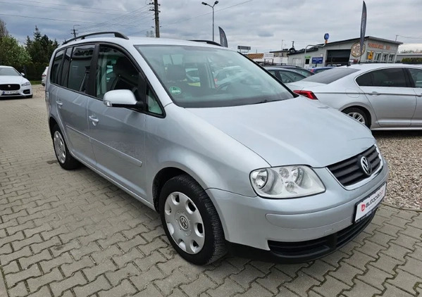 Volkswagen Touran cena 14900 przebieg: 218000, rok produkcji 2005 z Krzanowice małe 106